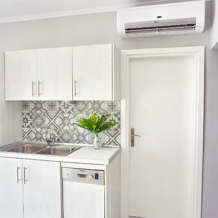 Alkyoni Appartement *